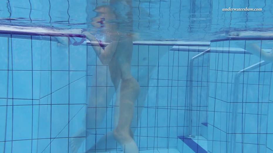 Sex Appeal Blonde Elena Proklova Is Stripping Under The Water