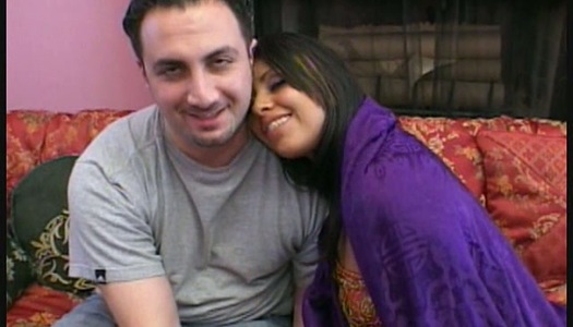 Modest Indian chick Pashmi turns into an ardent blowlerina porn pics