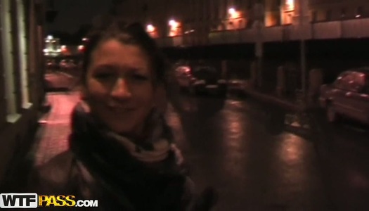 Pretty girl is seduced for a sex on cam porn pics