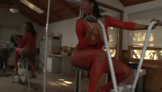 Bootylicious black hussy Carmen Hayes gives a titfuck to kinky dude porn pics