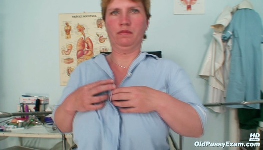 Ruined Russian granny Ludmila pokes her worn out pussy with dildo porn pics