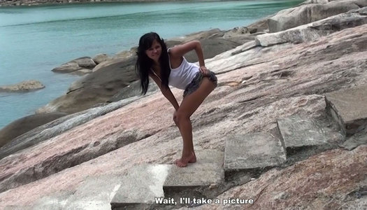 Charming slim tourist Bella has nothing against sucking a dick outdoors porn pics