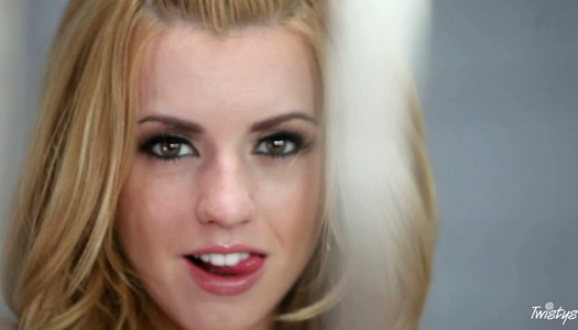 Spoiled slutty prisoner Lexi Belle masturbates right in the cell prison porn pics