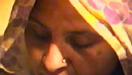 Mature Indian woman is seduced for sex porn pics