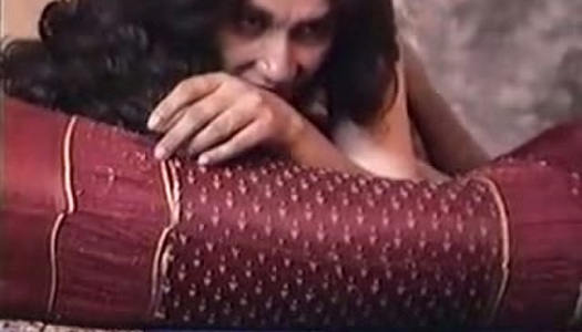 Pounding chunky Indian slut Faisalabad Scanda missionary style porn pics