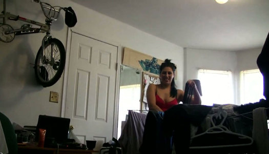 Chubby amateur girl Rene gives a head in POV porn pics