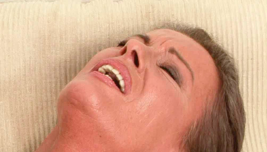 Voracious Russian mom demonstrates unique stetching abilities of her anus porn pics