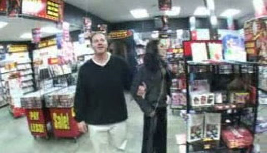 Amateur kinky brunette Daisy kneels down to win a dick for cum porn pics