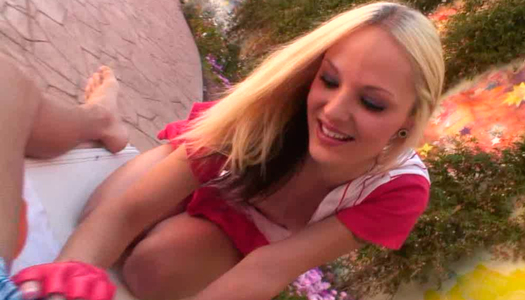 Sexy blondie bitch gives fantastic blowjob to her stud in the yard porn pics