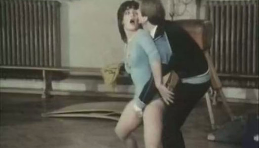 Lewd brownhead skank gets fat belly cumshot after having steamy missionary style sex porn pics