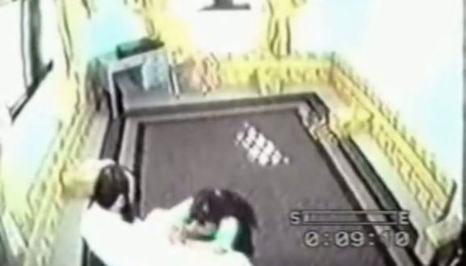 Hidden camera caught slutty chick sucking hard dick of horny old dude porn pics