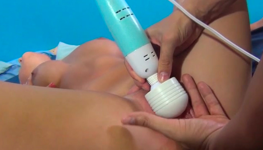 Two hungry hoes Megan Matthews and Payton Simmons please one another with dildo porn pics