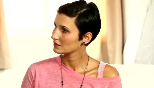 Short haired brunette cougar Gabriele Gucci is gonna fingerfuck her twat porn pics