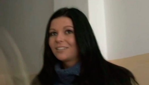 Heart-stopping Czech beauty knows how to give an amazing blowjob porn pics