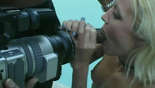 All natural not pretty blonde bitch sucks strong dick near the pool porn pics