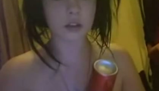 This badass camgirl loves using different penis shaped objects porn pics