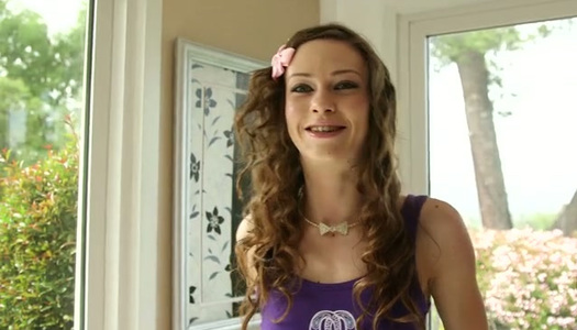 Enchanting babe fingers herself and then gives head like a pro porn pics