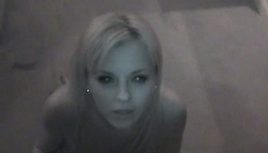 Just met sinful amateur blonde has nothing against showing off her tits porn pics