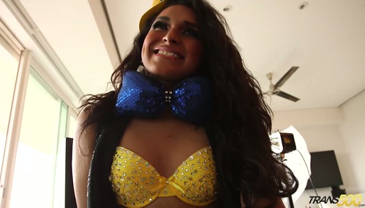 Shemale with cute face Shaidel shows her stretched anus porn pics