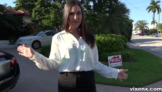 Cute babe with juicy ass Brittany Shae is fucked in her charming pussy porn pics