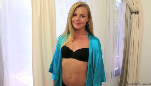 Blonde with hell working mouth Nicole Clitman gives blowjob on a pov camera porn pics