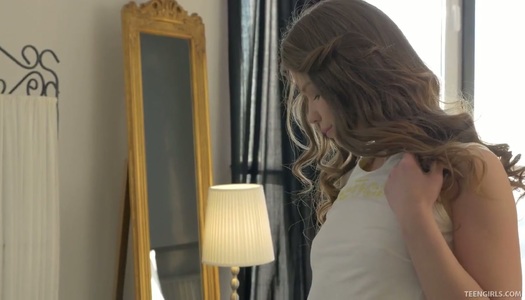  Schmackhafte glatte Muschi von Sex-Appeal Skinny Teen Jacqueline porno bilder