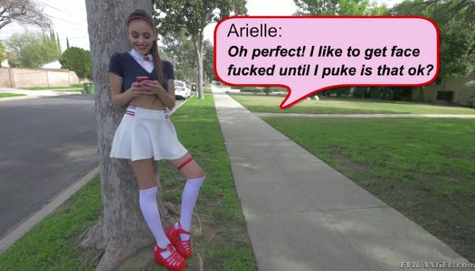  Küken von der Hookups-Seite Arielle Faye gibt einen Rimjob und lutscht den Schwanz Deepthroat porno bilder