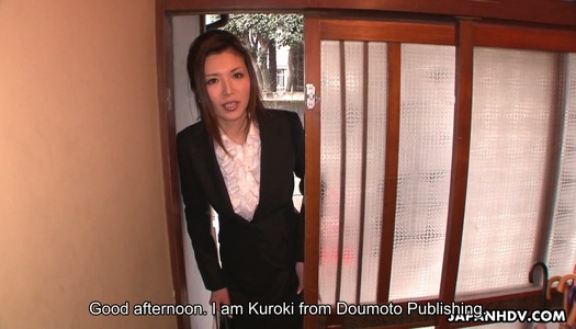  Das japanische College-Mädchen Mai Kuroki wird von einem perversen Lehrer gefickt porno bilder