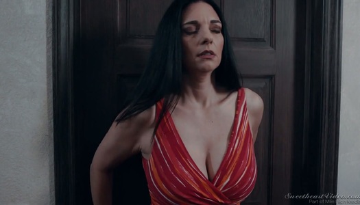 Mouth watering hottie Abella Danger puts on strapon and fucks sensual GF porn pics