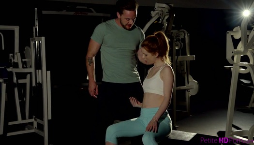 Slim babe with juicy ass Pepper Hart gets fucked doggy style porn pics