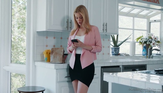 Gorgeous milf Kendra Lust is pleasing sexy GF from head to toes porn pics