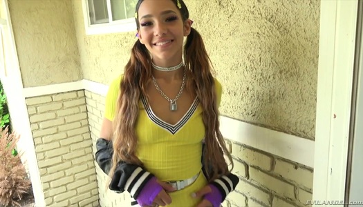 Whorish chick Kitty Carrera hooks up with one stranger whose big dick makes her snatch destroyed porn pics