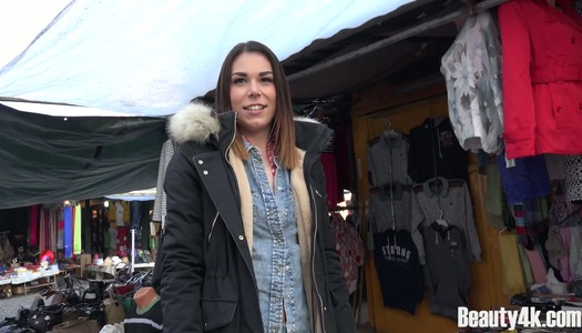 Luscious babe Jessica Bell is having anal sex with barely known dude porn pics