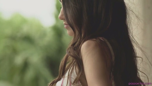 Gorgeous slender model Natalia Nix gets a mouthful of sperm after steamy pussy pounding porn pics