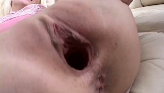 Enormous pussy hole of Desire is shown close-up porn pics