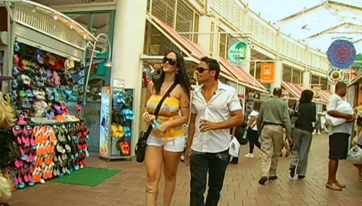 Busty shopaholic Carmella Bing repay for dinner with a solid blowjob porn pics