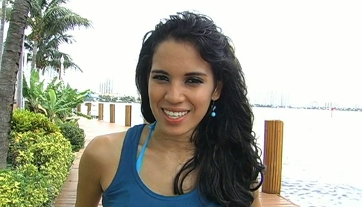 Sex fun with bootylicious Renae Cruz near the pool porn pics