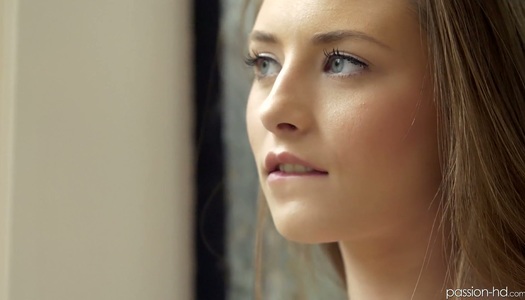 Sex-starved wife Kyler Quinn gives a blowjob and gets her muff slammed porn pics