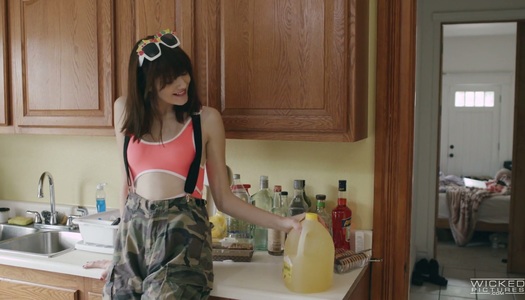 Slutty blonde Nikki Peach is having crazy sex fun with her boyfriend porn pics