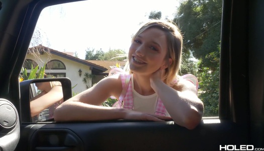 Cute 19 yo student Eliza Jane hooks up with barely known driver porn pics