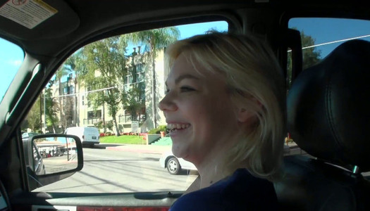 Kinky blonde whore Alice Frost gives a blowjob in a car porn pics