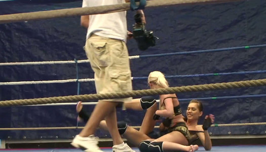 Careless biches Blond Cat and Aspen wrestle on the ring porn pics
