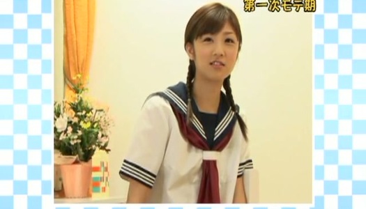 Cute Japanese student Yuko Ogura undresses and shows her nice body porn pics