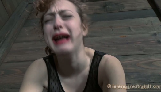 Poor milf Dixon Mason has no idea what BDSM master is gonna do with her pussy porn pics