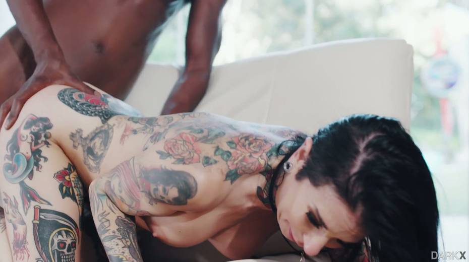 Tattooed white chick Joanna Angel swallows huge black dick before anal sex - 22. pic